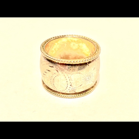 Silver ring - Picture 2 of 3